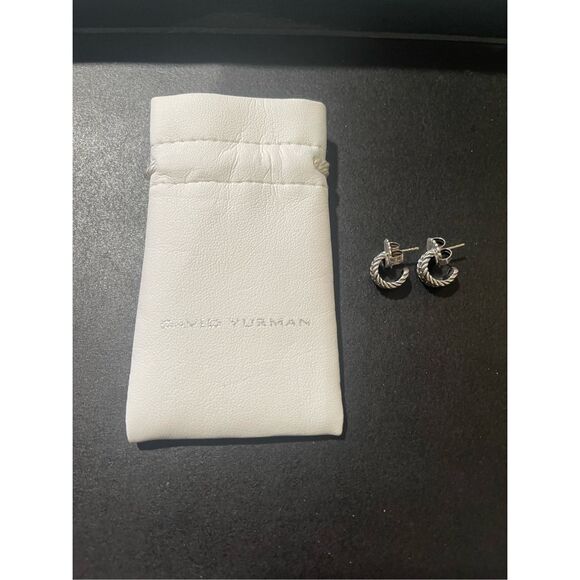 David Yurman Cable Classics Hoop Earrings with Diamonds silver - Picture 6 of 16